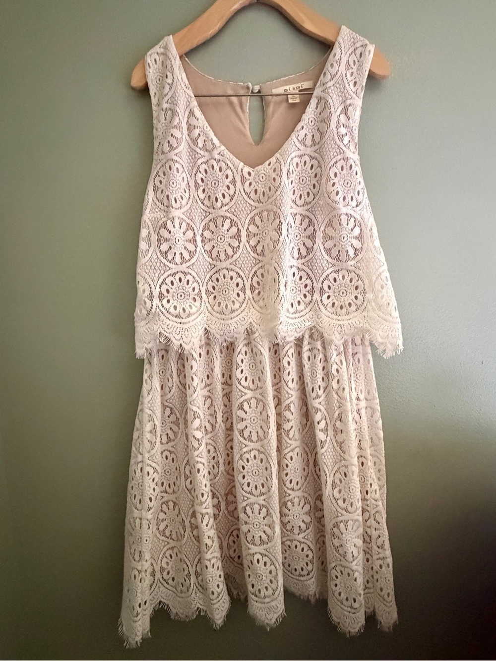 miami Cream Lace Midi Dress with Circular Crochet Pattern
